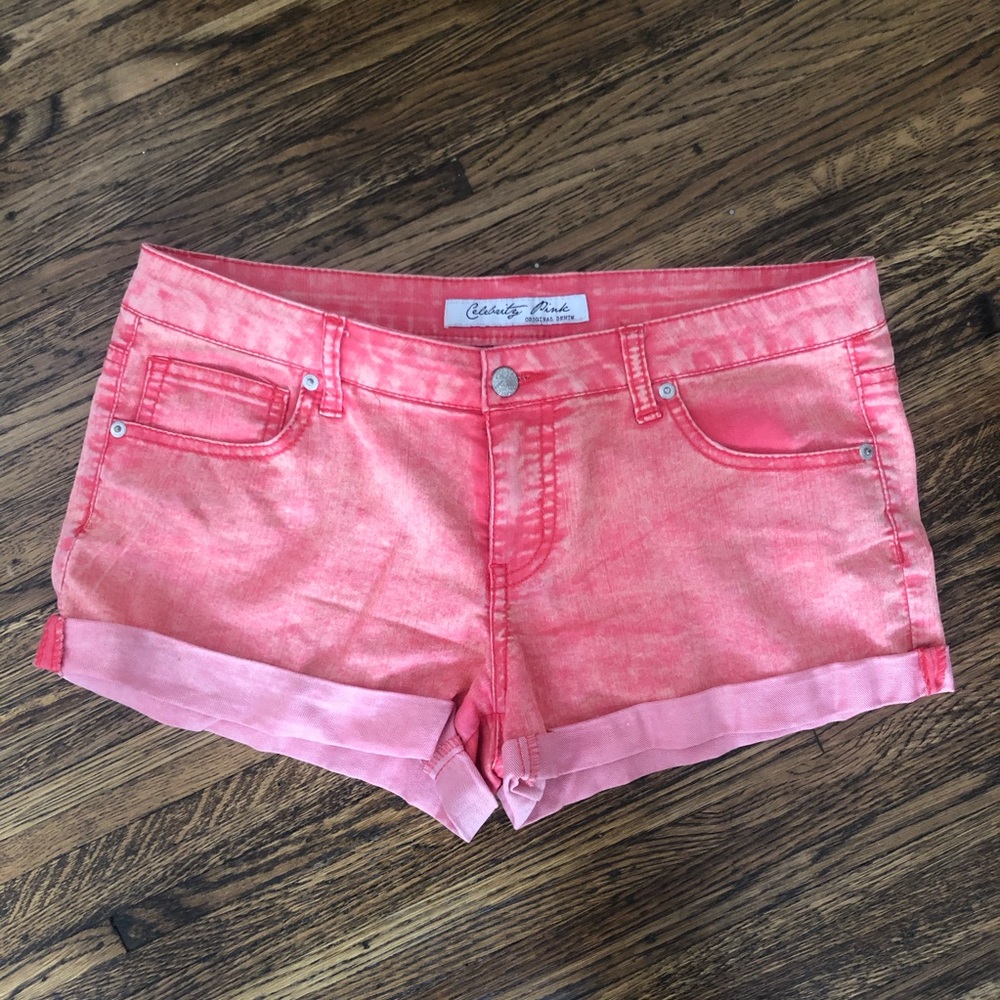 BOUTIQUE DISTRESSED PINK JEAN SHORTS